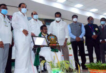 ‘రైతునేస్తం’ ‘మణి అన్నా’!