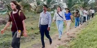 కుప్పం ప్రకృతి పొలంలో అమెరికా విద్యార్థులు